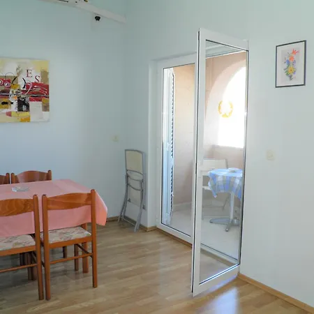 Apartman With Parking Space Baska, Krk - 22662 *