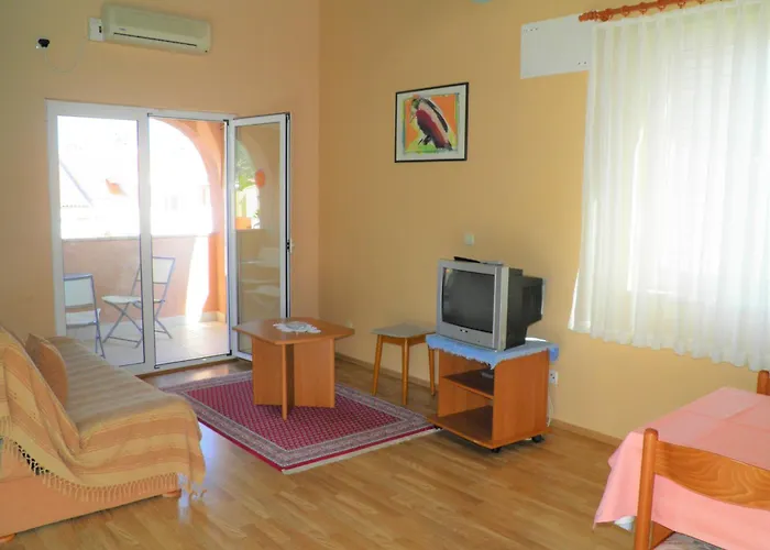 Apartment With Parking Space Baska, Krk - 22662 *