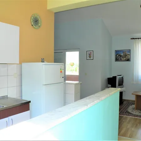 With Parking Space Baska, Krk - 22662 * Baska (Krk)